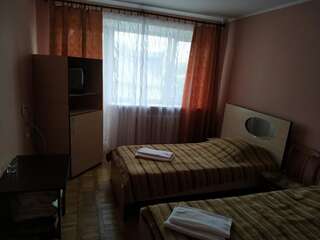 Отель Гостиничный комплекс Припять Пинск Стандартный двухместный номер с 2 отдельными кроватями-17